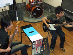 �S�̓I�ɂ͂���Ȋ����B