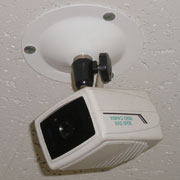 �S�X�^�W�I�ɃJ�������ݒu����Ă��胂�j�^�[�ŊĎ����Ă���܂��B�@�@�@�@�h�����E�M�^�[�E�x�[�X�E�E�N�������� ���É� ���R��BeSoul��